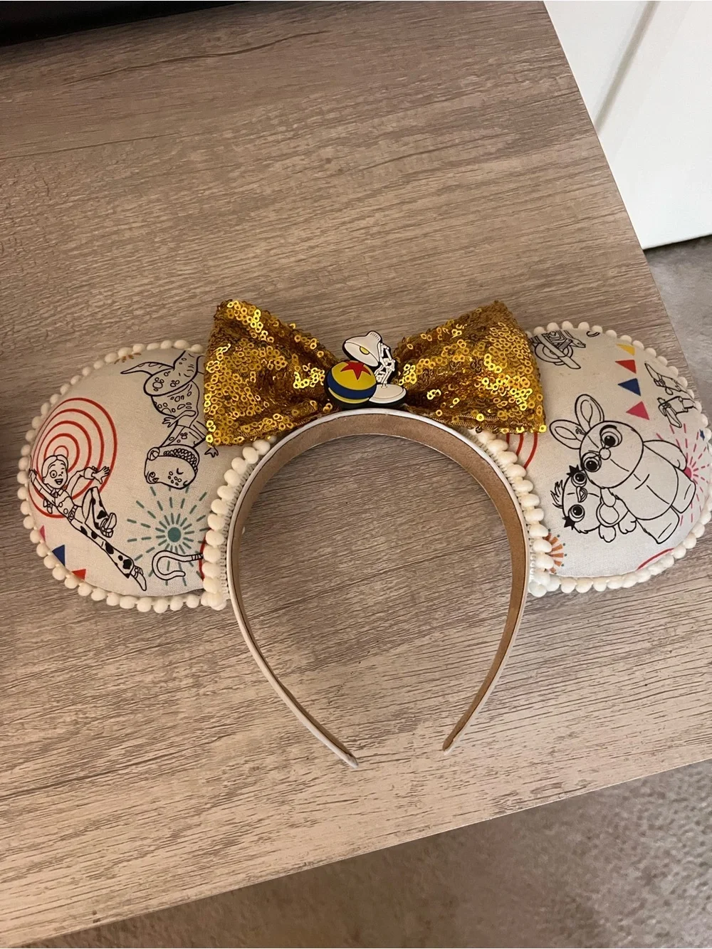 Disney Cream Minnie Ears Headband with Gold Sequin Bow